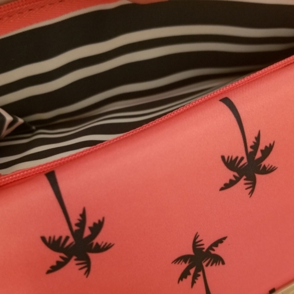 Ju-Ju-Be tri-fold wallet with palm trees - Picture 4 of 4